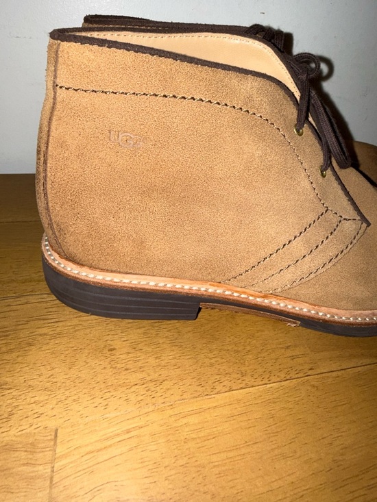 UGG Dagmann Chukka Boots Size 9.5 main image 9
